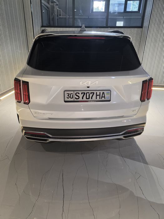 KIA SARENTO GIBRIT  zakas asosida mahsus keltirilgan