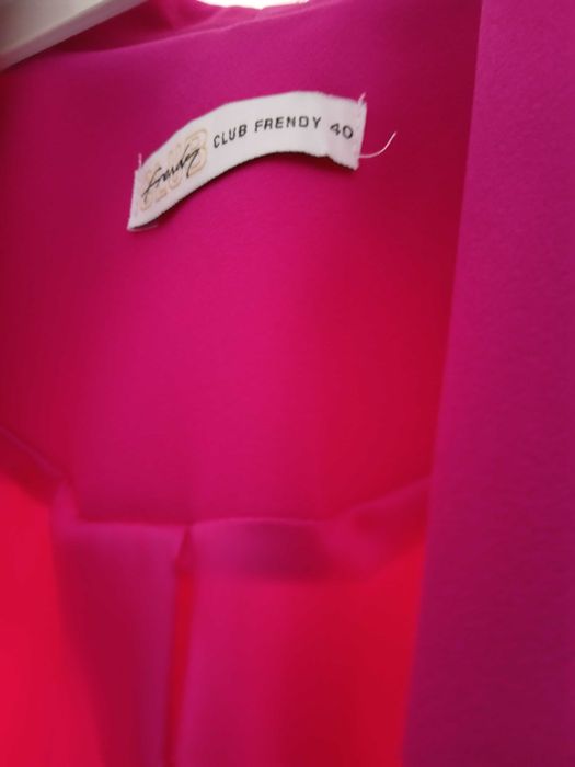 Compleu fucsia deosebit