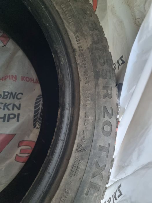 Продам зимние Continental 235/55*20