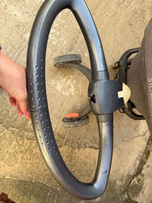 Бебешка количка Stokke