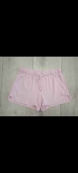 Детски къси панталони. Марка BENETON. Размер 7г.