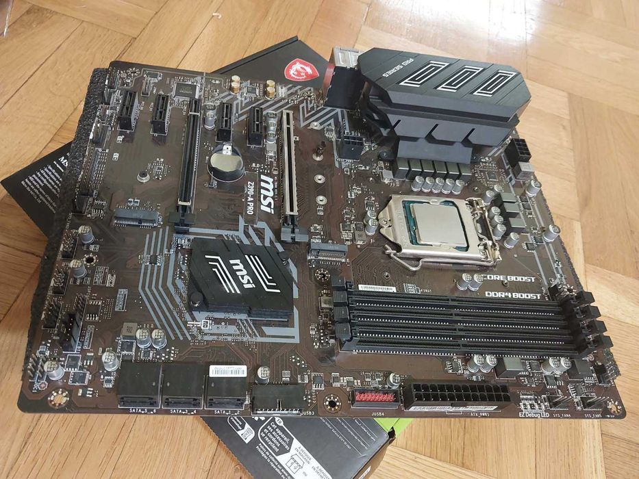 Intel Core i7 9700K + MSI Z390-A Pro