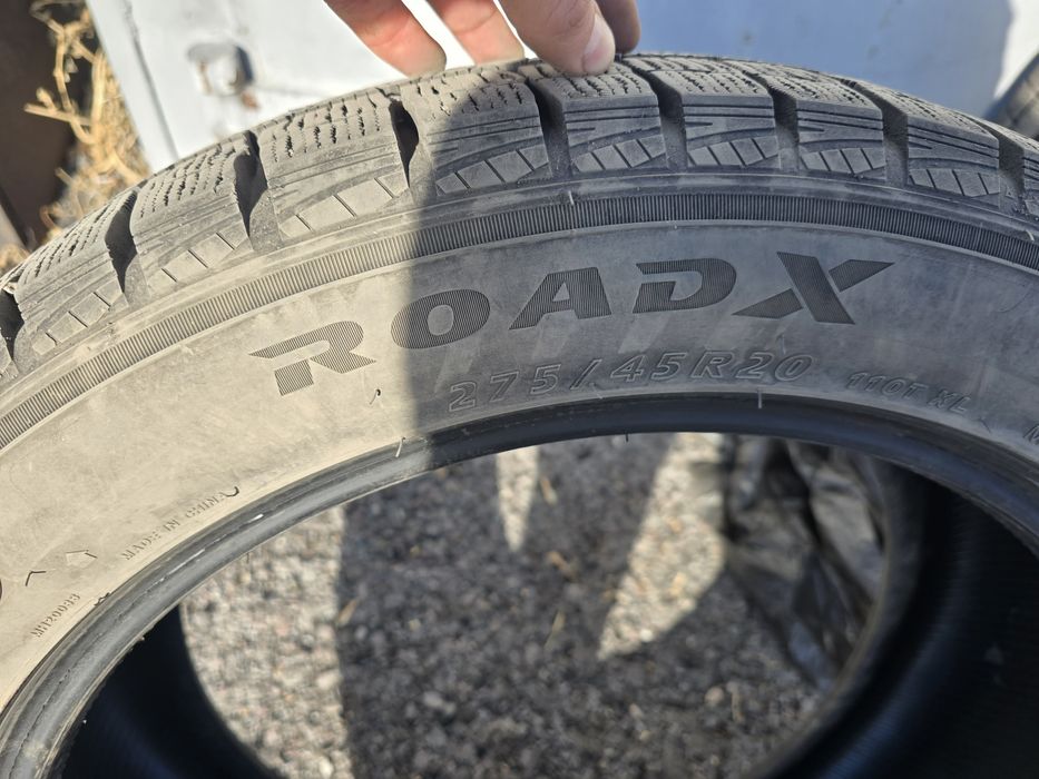 Шины 275/45/20  ROADX