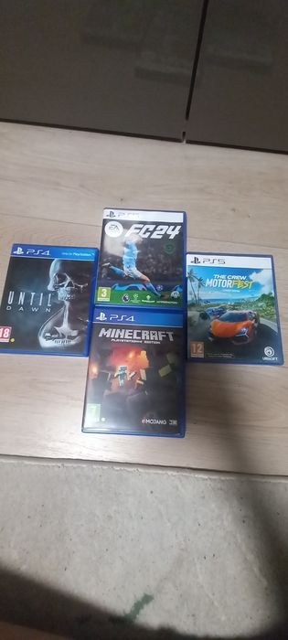 PS5+2 manete+ 4 jocuri