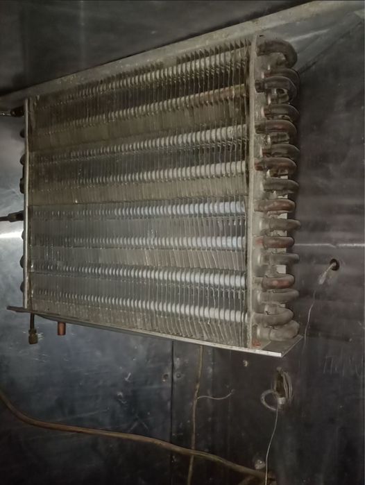 Холодильник промышленный