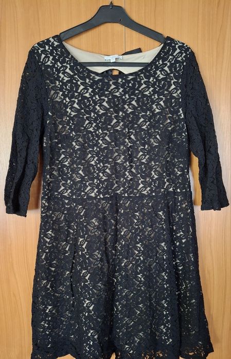 Rochie dantela neagra