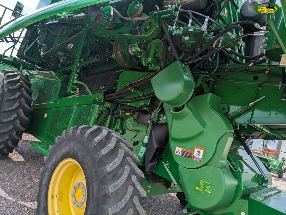 Комбайн John Deere 9770