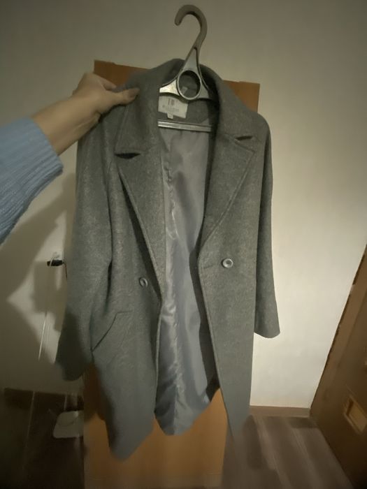 Пальто серое женское