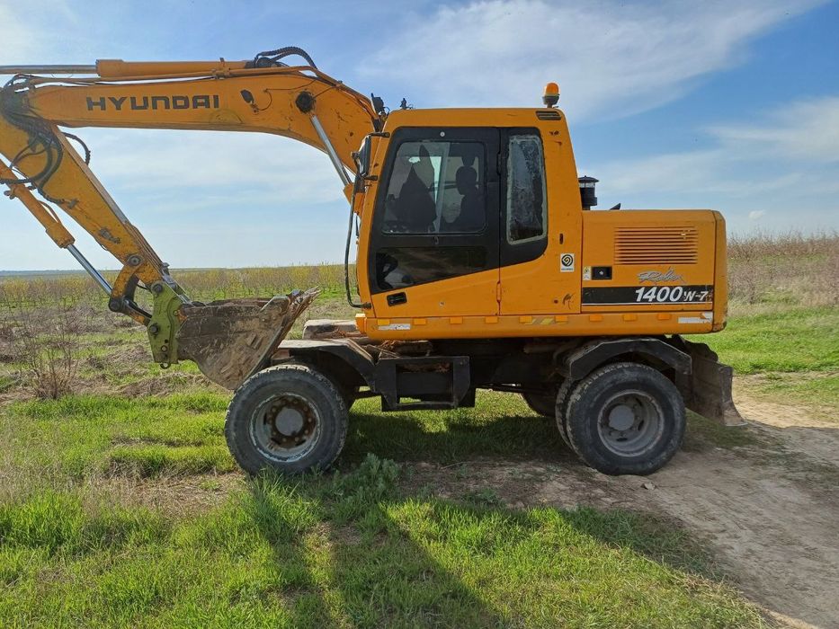 Ekskavator hyundai 1400