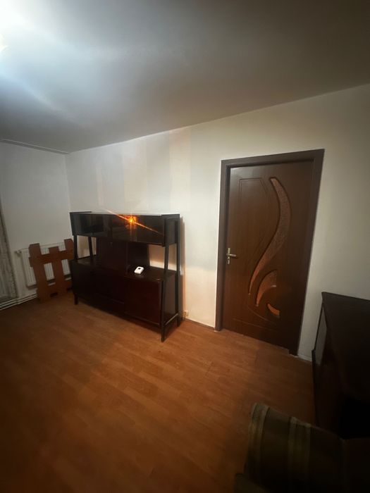 Apartament de vanzare 2 camere , Craiovita Nouă