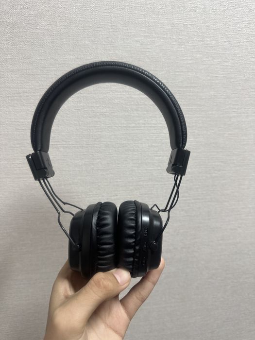 Продам наушники Marshall Major II