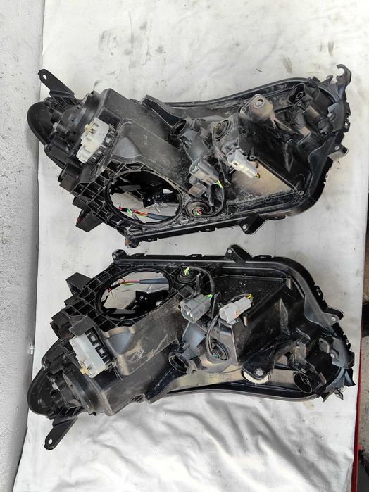 Оригинални фарове Тойота Рав 4  Toyota Rav 4 Led