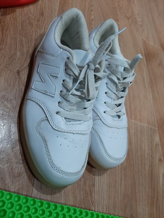 Кросовки свечащиеся