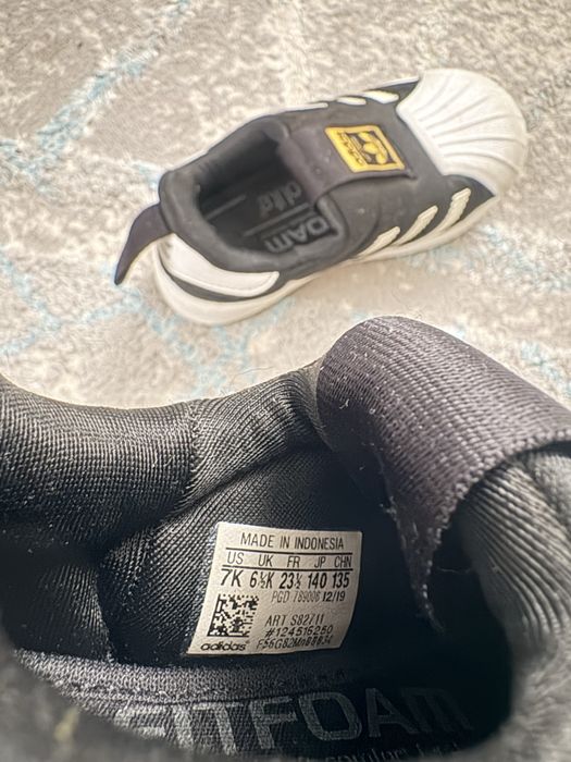 Кроссовки Adidas оригинал 23.5р