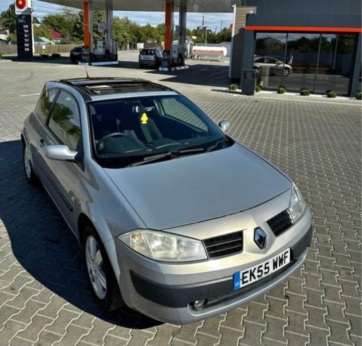 RENAULT MEGAN 1.4 бензин