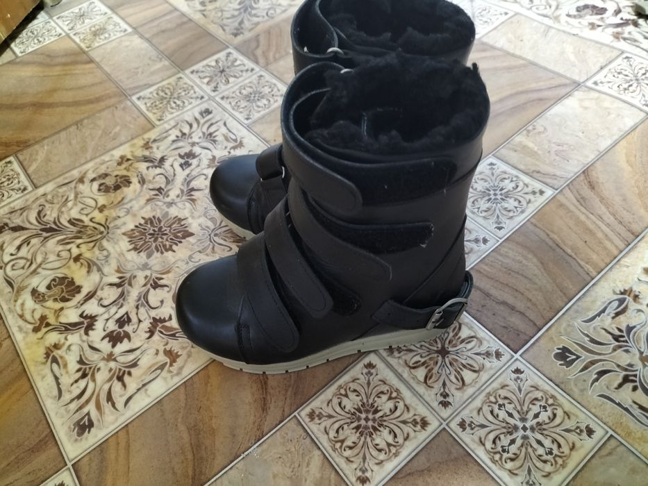 Продам ортопедические сапоги