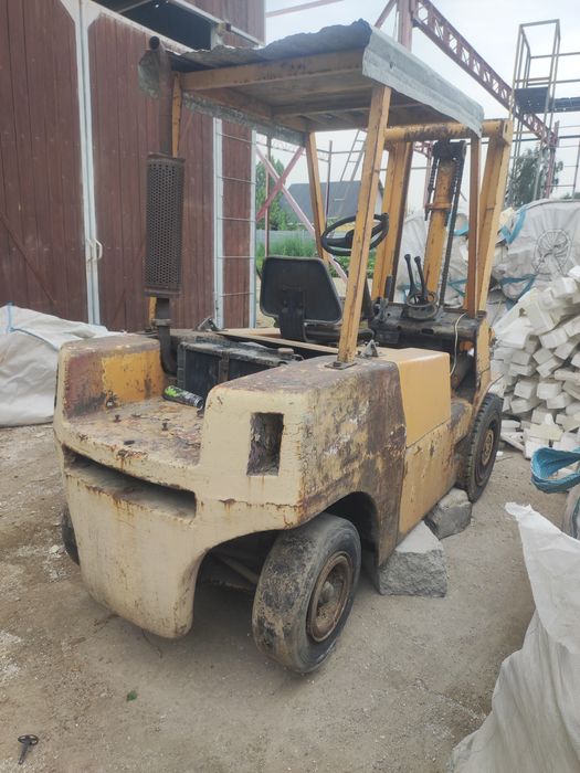 Погрузчик Балканкар кара