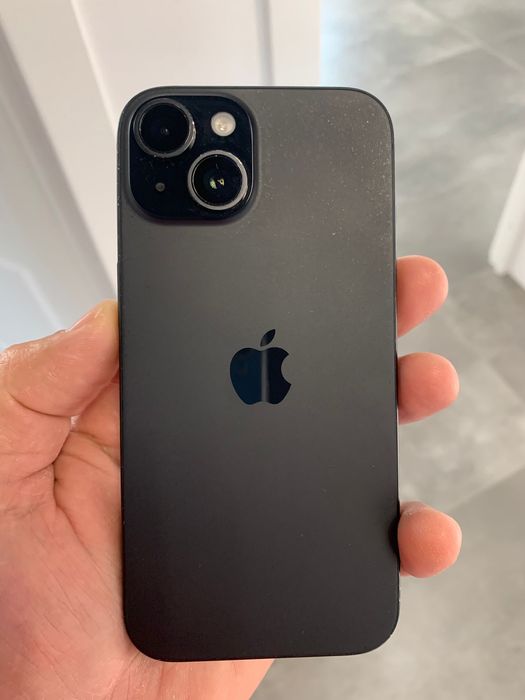 Iphone 15 black 128gb baterie 78%