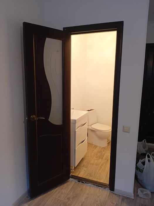 Продам межкомнатные  двери