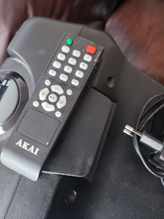 Boxă portabilă Akai 50 w