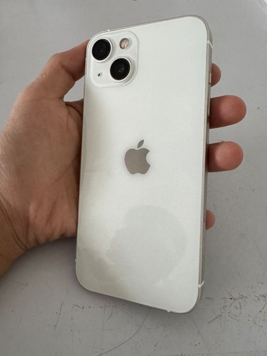 iPhone 13 беллый