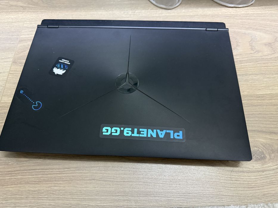 Продам ноутбук Lenovo Y7000