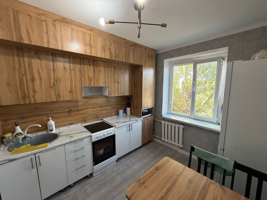 Продам 2 комн квартиру