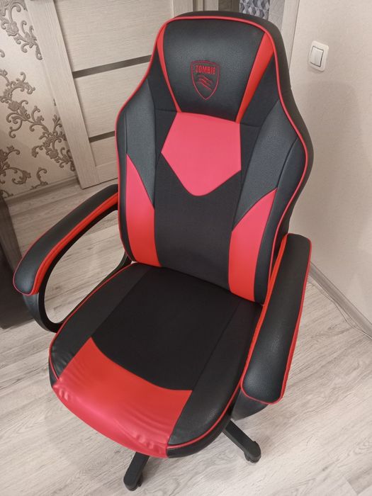 Игровое кресло продам!