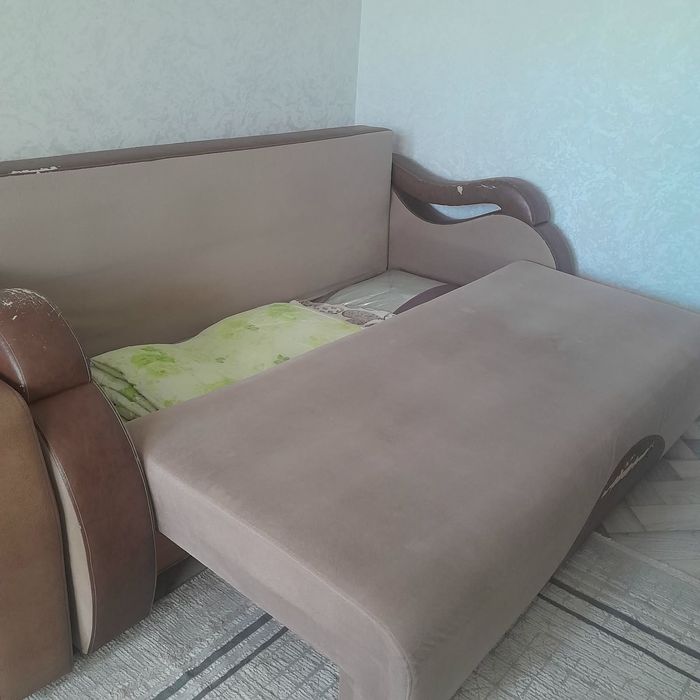 Продам 2 дивана в хорошем состоянии