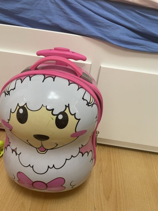 Geamantan fetita oita