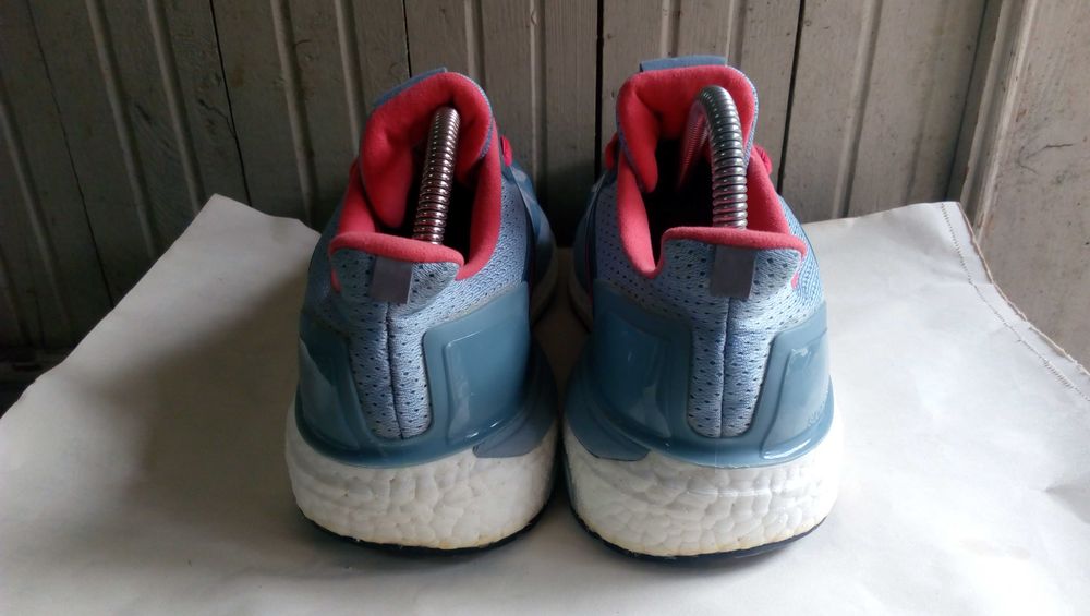 '' Adidas Supernova ST''оригинални маратонки 39 номер
