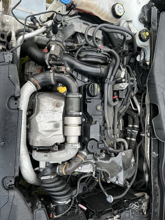 Двигател 1.6 D2 (D4162T) – Volvo