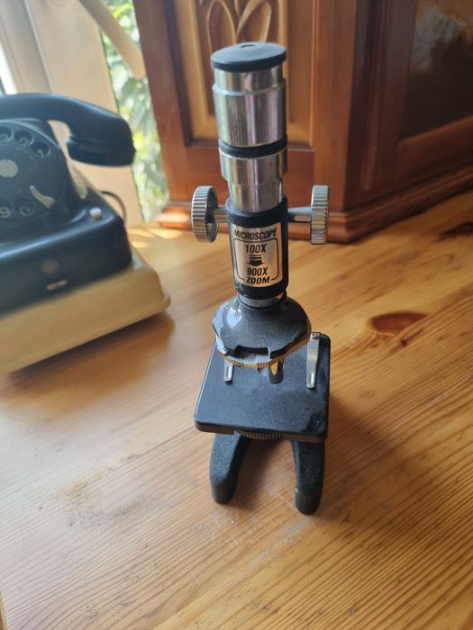 Microscop în stare bună