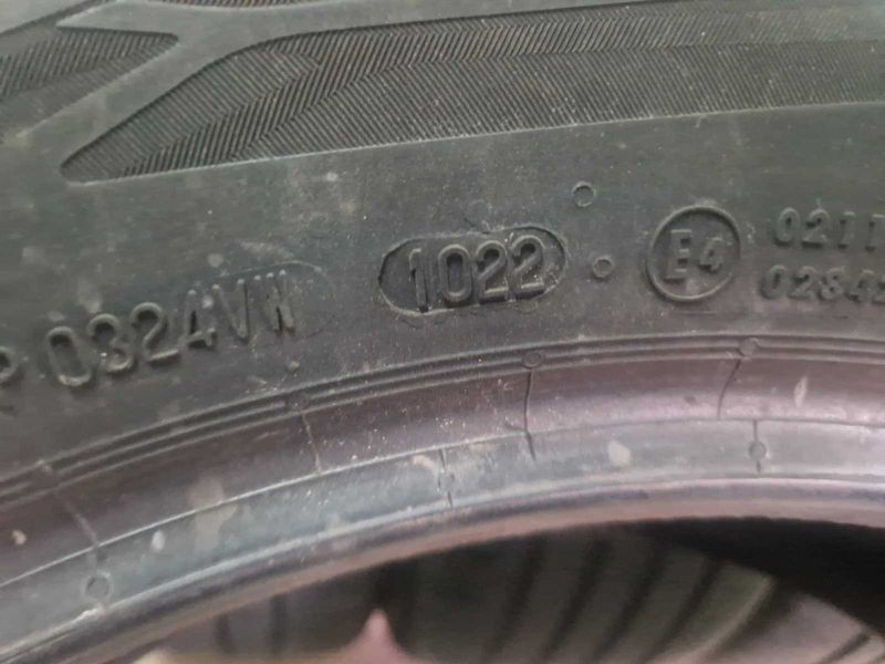 4 Continental R19 235/50
летни гуми
DOT1022