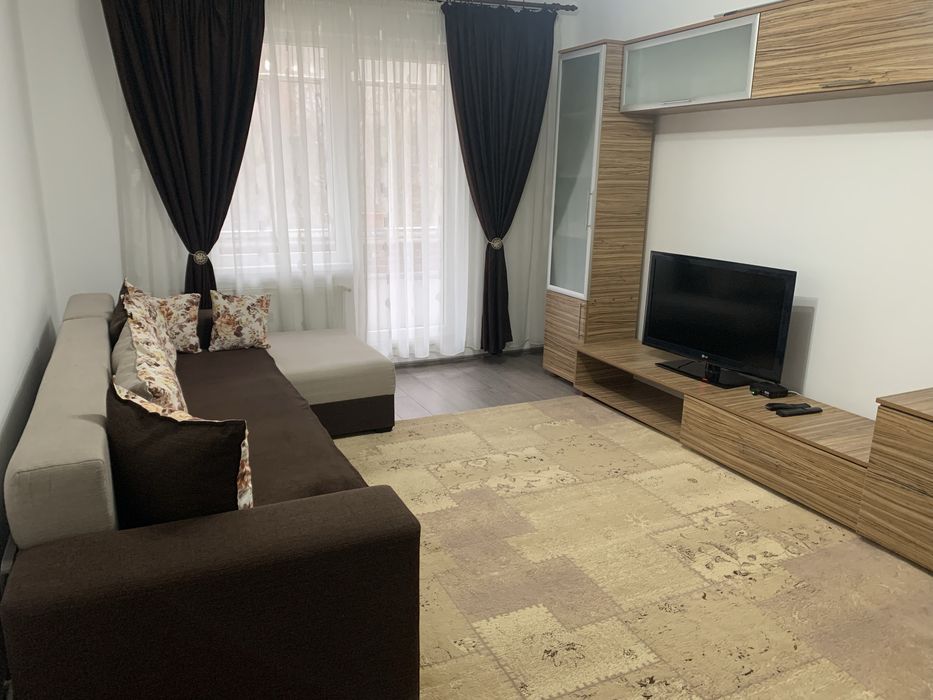 Vand apartament 2 camere  str. Trandilvaniei