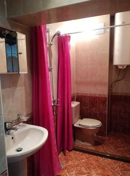 Дава се под наем Двустаен апартамент в Пловдив, Кършияка - 70 кв.м за 275 € - Снимка #5