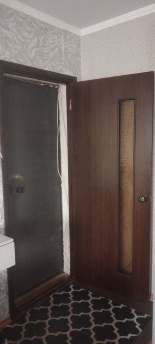 Продам срочна двери