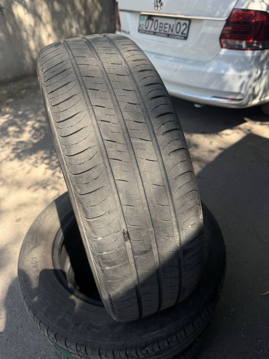 215/65/16 KUMHO корея лето 2019
