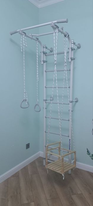 Шведская стенка Romana + детская кровать