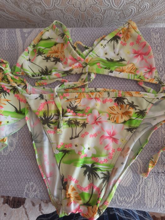 Продам детские купальники