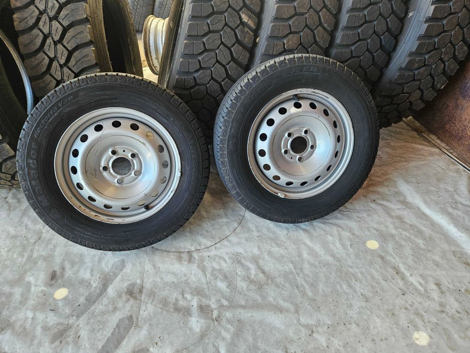 2 бусови джанти 16 цола с 5 отвора с летни гуми 215/65R16C Matador Van