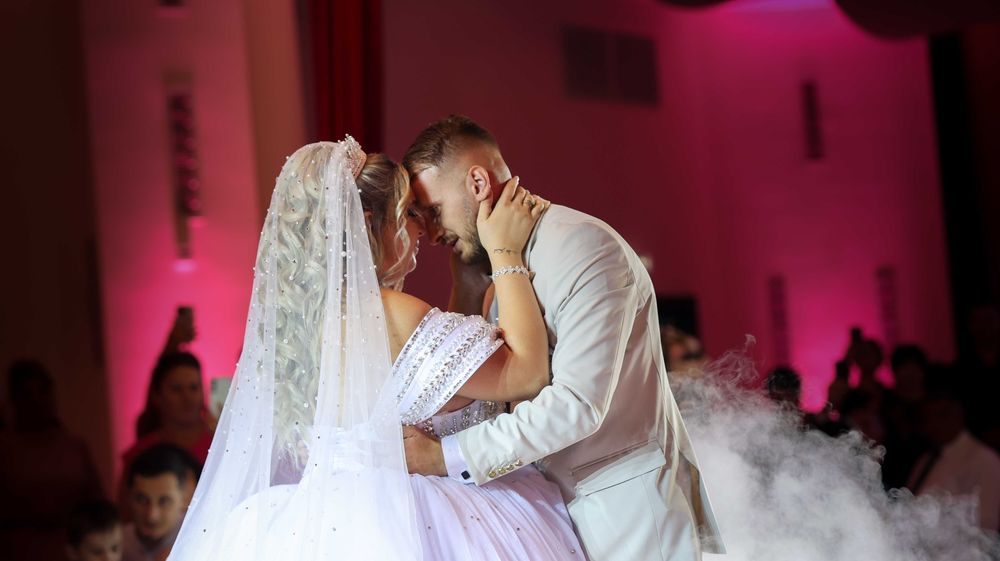 Fotograf ,video, drona-nunta, botez ,cununie 300-750-950€.