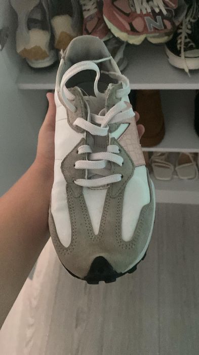 Оригинални дамски маратонки New Balance 327