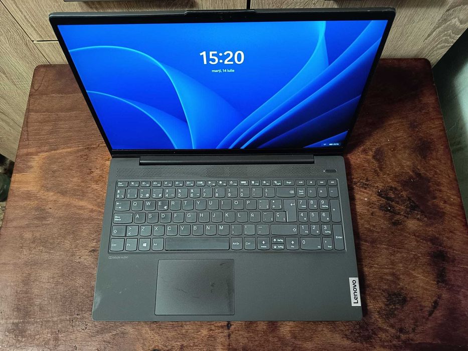 Vand laptop Lenovo
