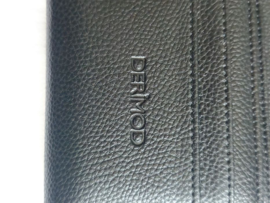 Дамско портмоне Derimod