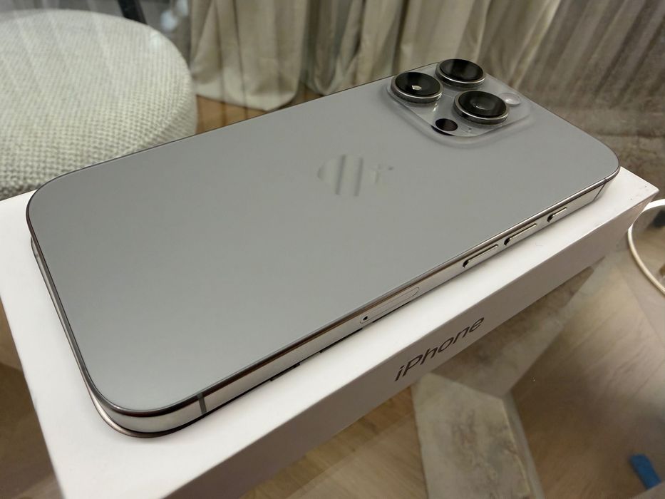 iPhone 16 pro 256GB Natural Titanium - Като н ов , EU version