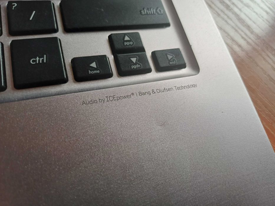 13" FHD IPS ASUS Zenbook Core i7-6500U/12GB RAM/256GB SSD нова БАТЕРИЯ