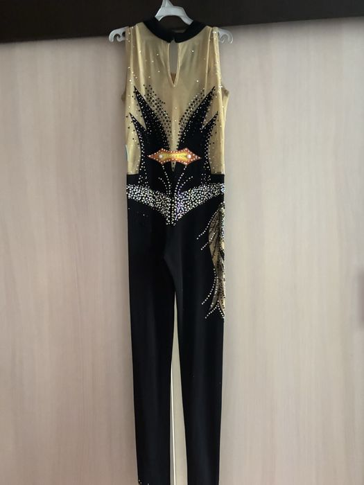 Продам купальник