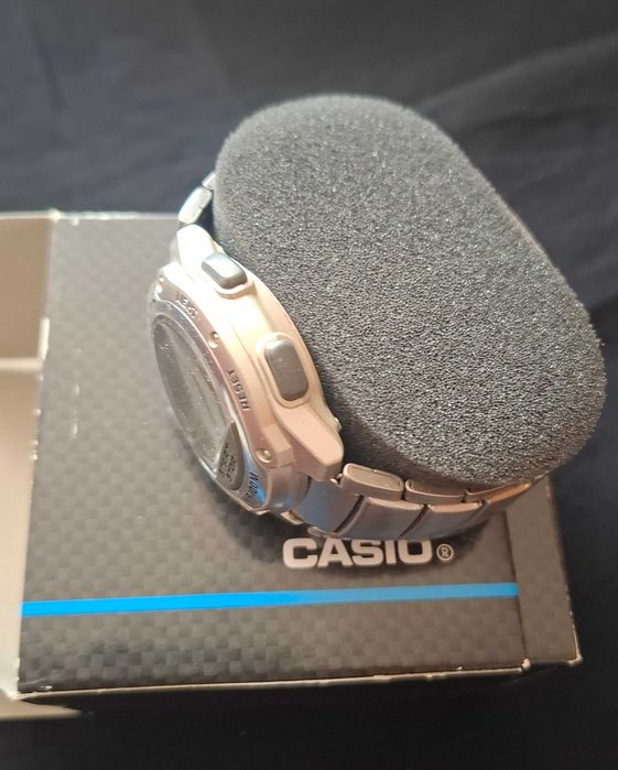 Продавам смарт часовник Huawei Watch GT2 46mm и обикновен часовник Casio W-756D