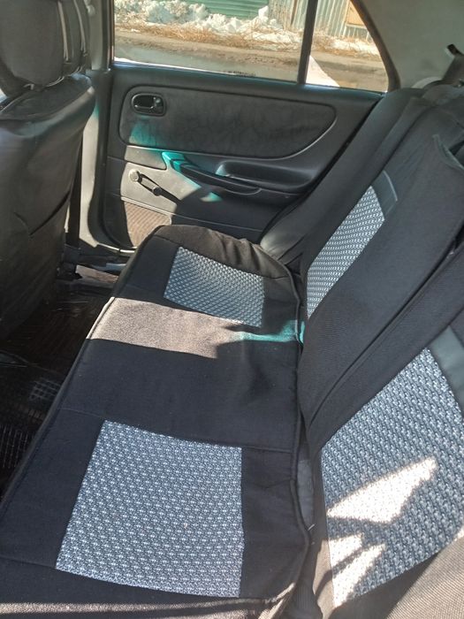 Продам машину мазда 626